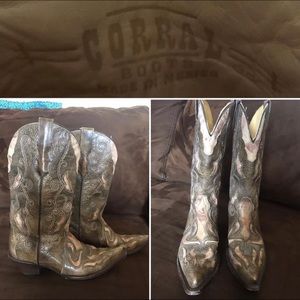Corral boots